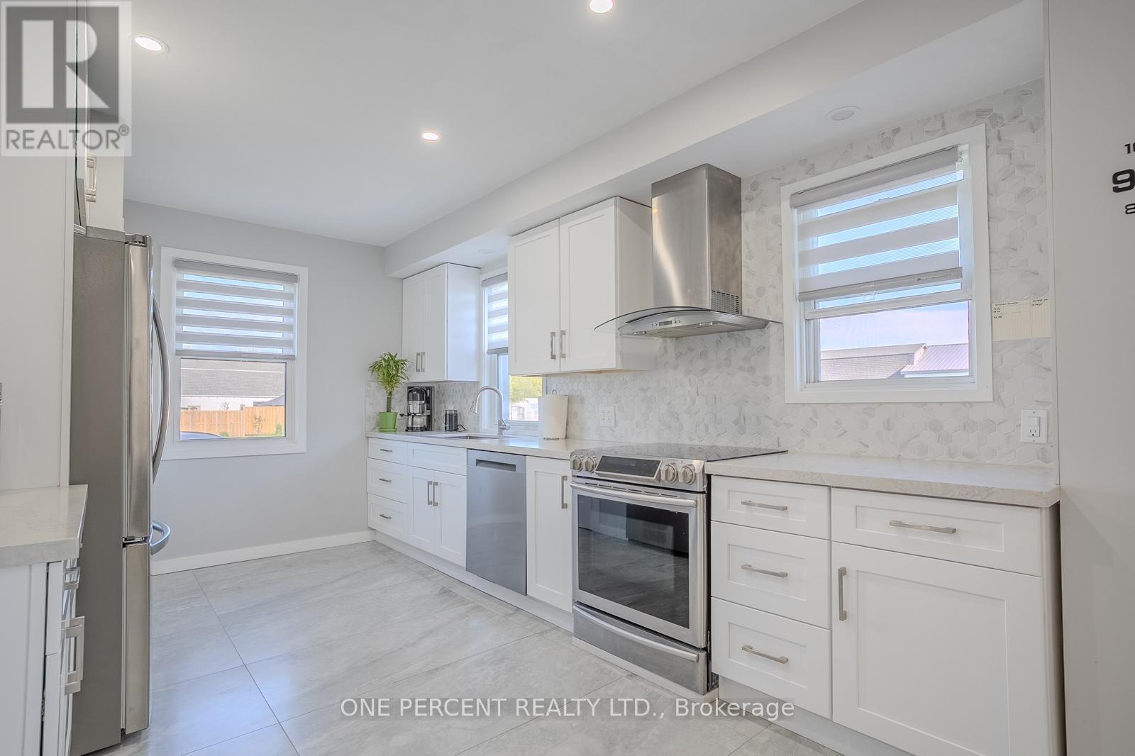 165 East West Line, Niagara-On-The-Lake, Ontario  L0S 1J0 - Photo 24 - X12205761