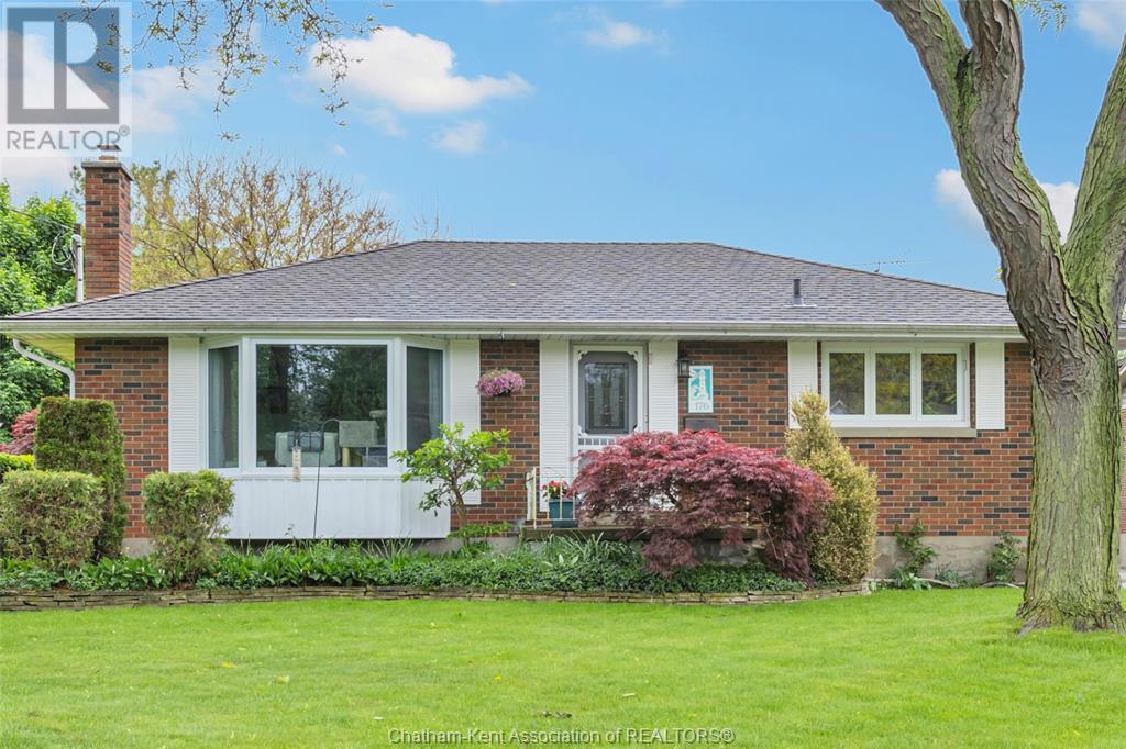 176 Mercer Street, Chatham, Ontario  N7M 4B5 - Photo 3 - 25012038