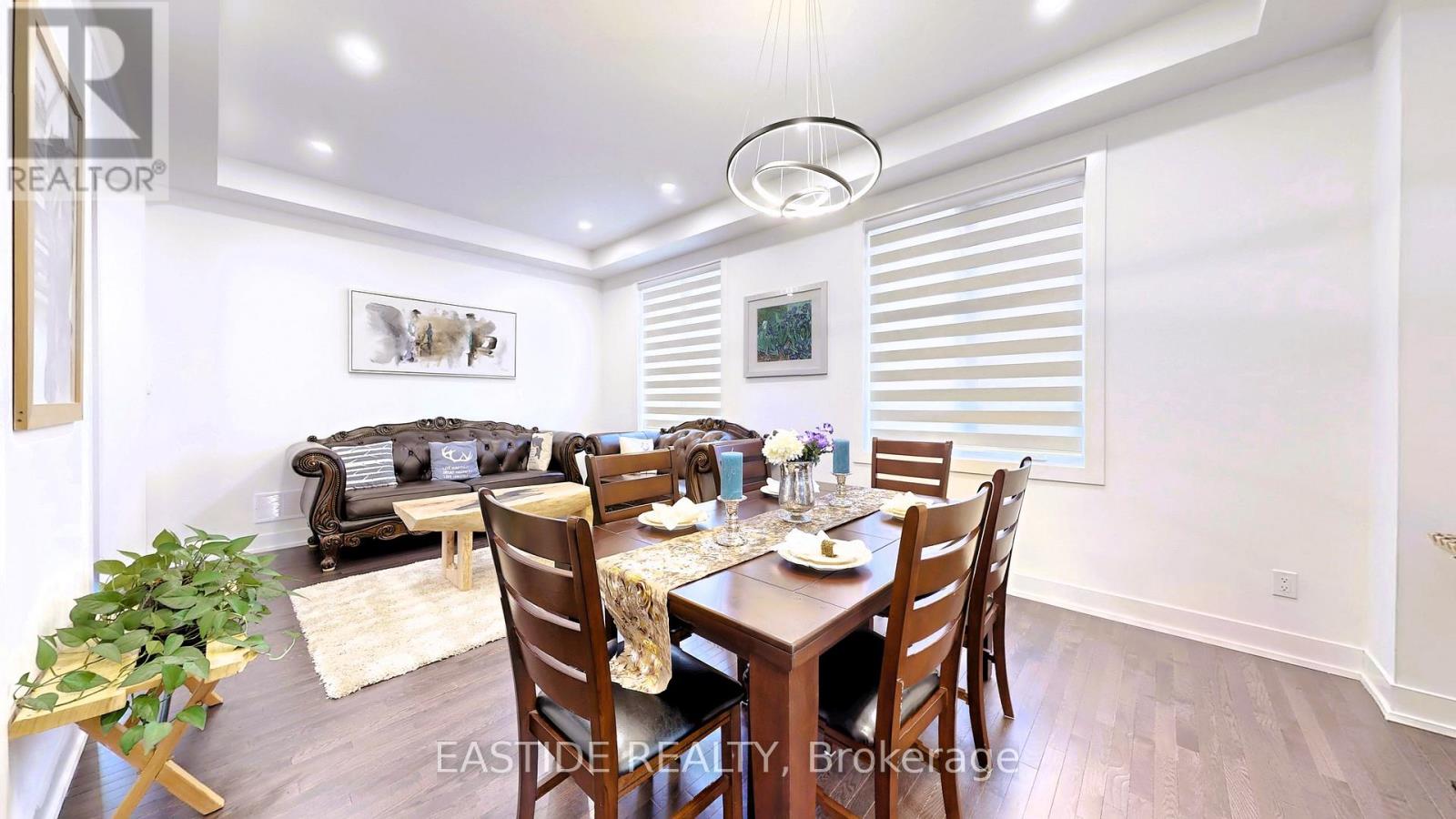 67 Marlene Johnston Drive, East Gwillimbury, Ontario  L9N 1K3 - Photo 6 - N12205792
