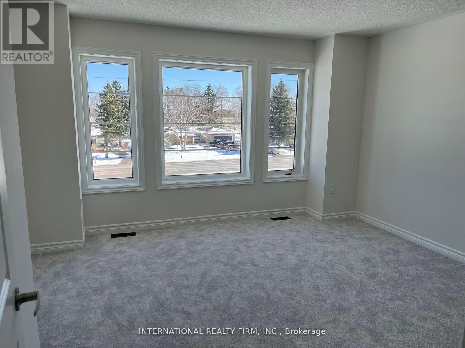 84 Kenneth Rogers Crescent, East Gwillimbury (Queensville), Ontario  L0G 1R0 - Photo 17 - N12205800