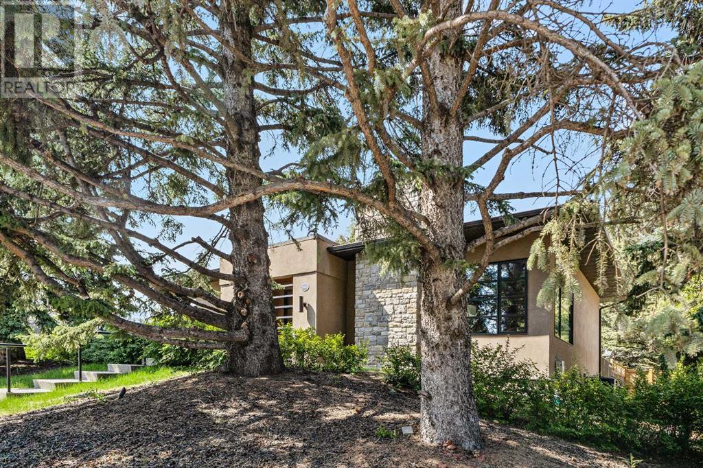 Property at 1412 Kerwood Crescent image 2