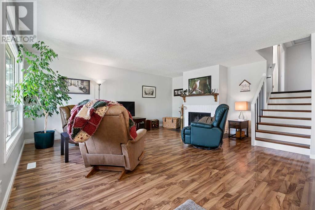 151 Hodson Crescent, Okotoks, Alberta  T1S 1C7 - Photo 5 - A2226742