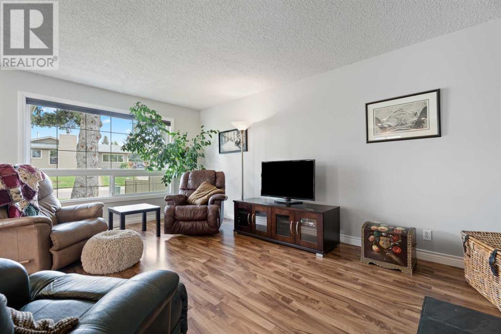 151 Hodson Crescent, Okotoks, Alberta  T1S 1C7 - Photo 10 - A2226742