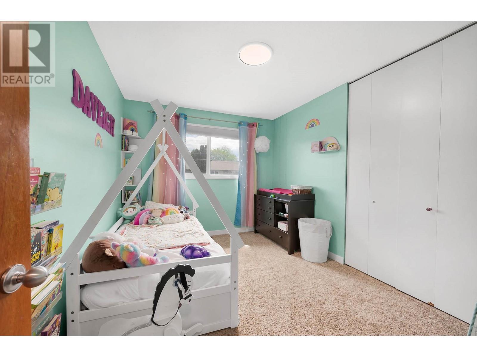 678 York Avenue, Kamloops, British Columbia  V2B 2A5 - Photo 18 - 10347873