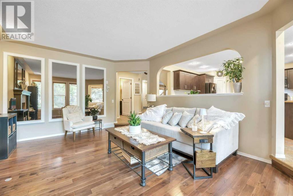 136 Mt Robson Circle Se, Calgary, Alberta  T2Z 2C1 - Photo 12 - A2226762