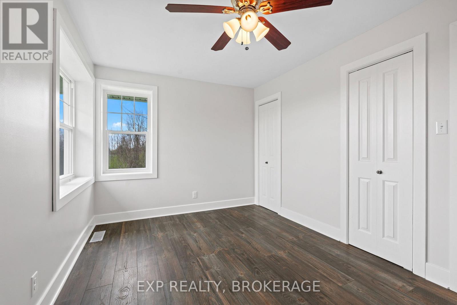 3881 Round Lake Road, South Frontenac, Ontario  K0H 1X0 - Photo 26 - X12205835
