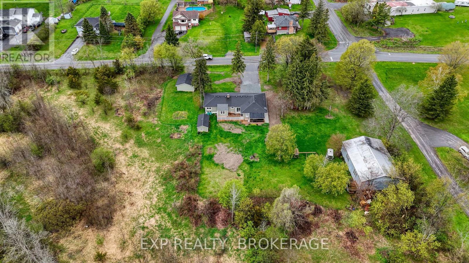 3881 Round Lake Road, South Frontenac, Ontario  K0H 1X0 - Photo 48 - X12205835