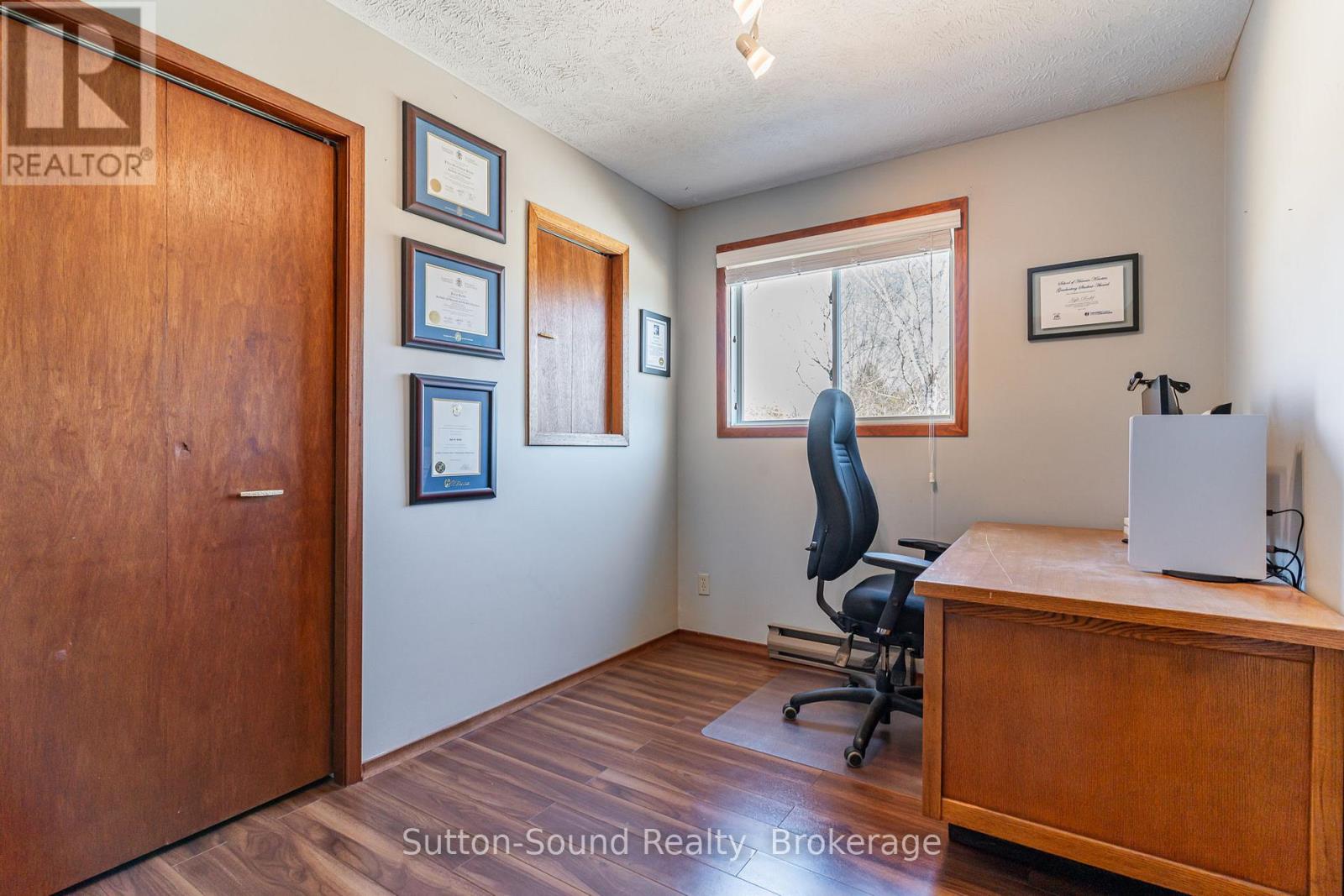 525 2nd Street W, Owen Sound, Ontario  N4K 6R6 - Photo 21 - X12205843