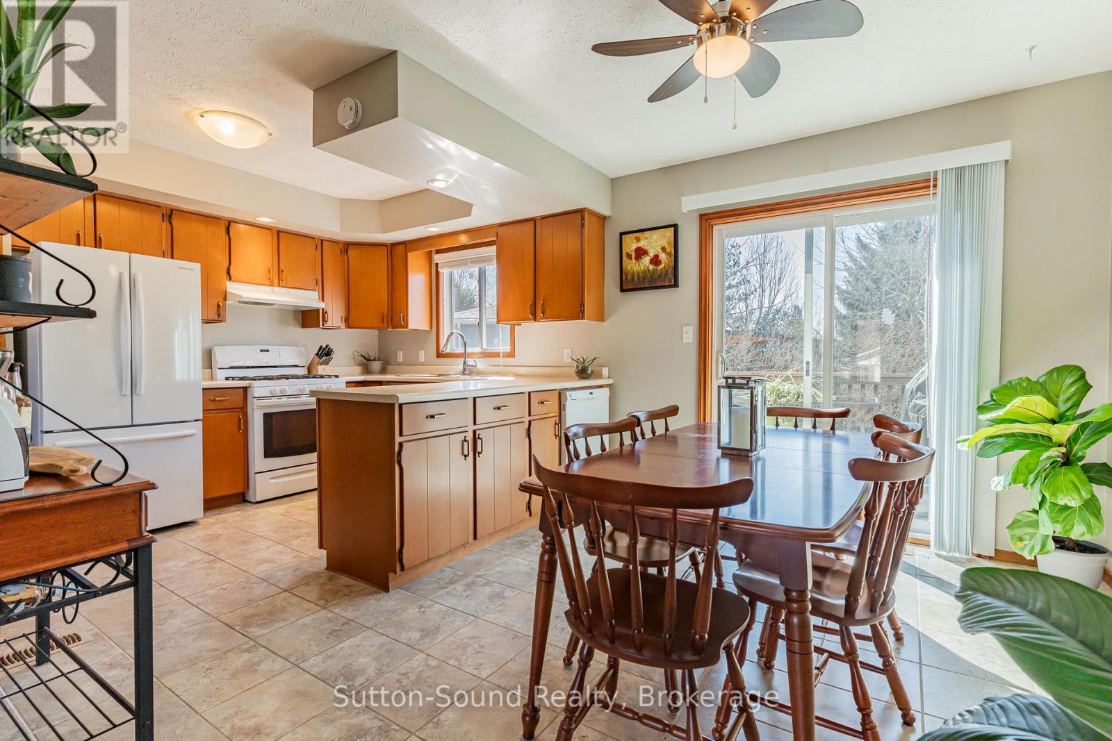 525 2nd Street W, Owen Sound, Ontario  N4K 6R6 - Photo 9 - X12205843