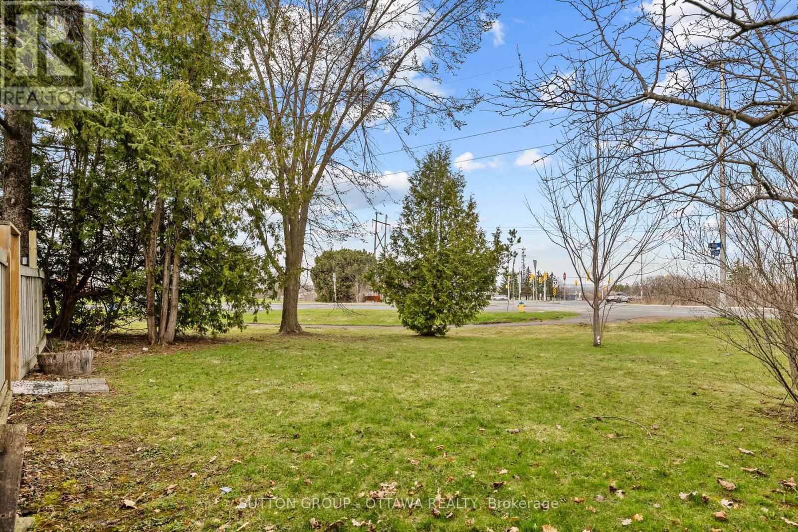 35 Jackson Court, Ottawa, Ontario  K2K 1B6 - Photo 43 - X12174385