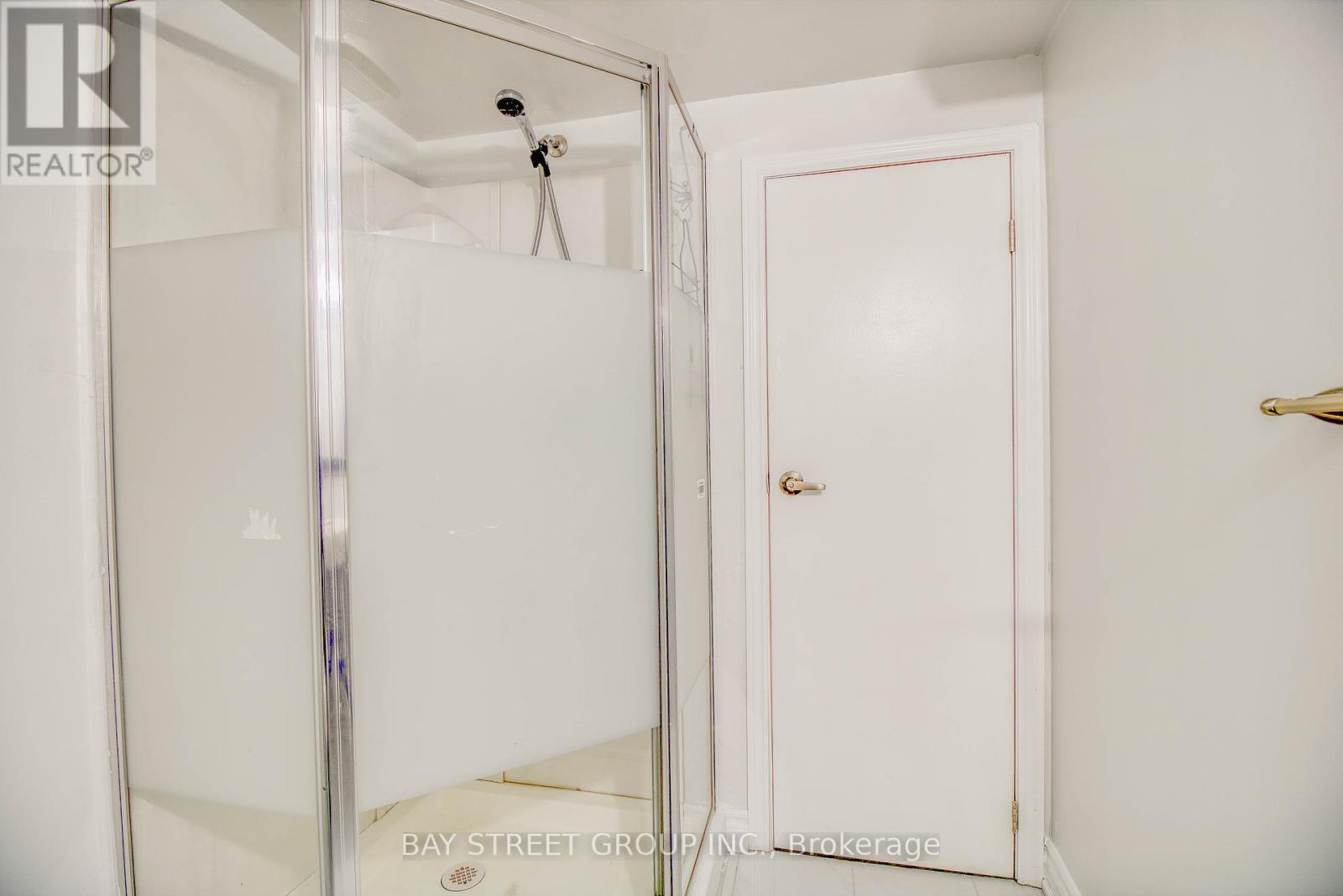 Basement #1 - 65 Davis Road, Aurora, Ontario  L4G 2B4 - Photo 8 - N12171845