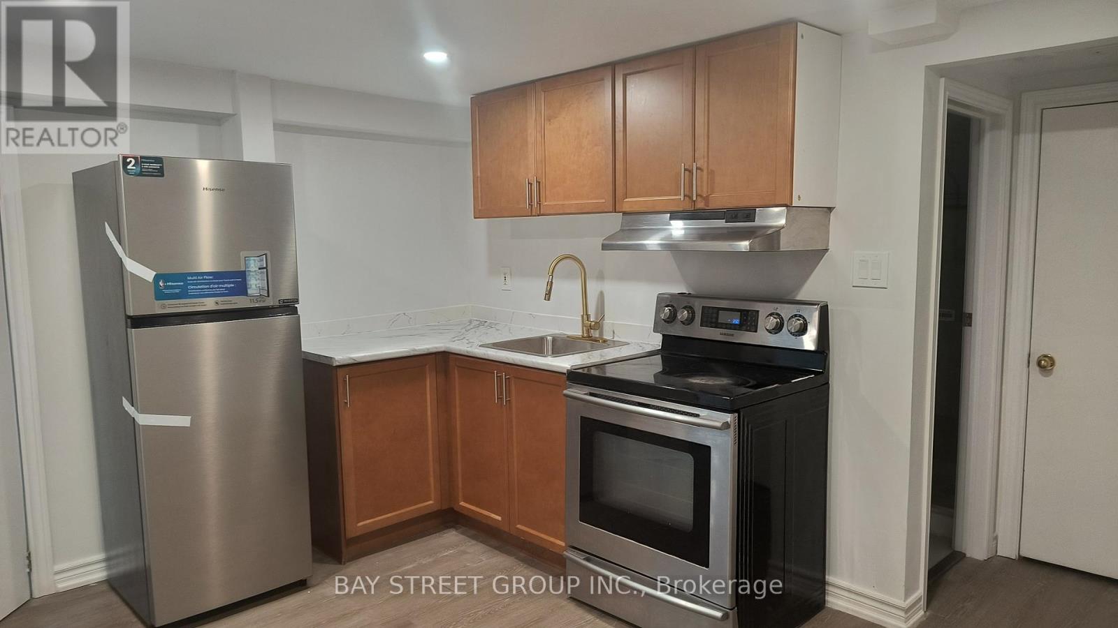Basement #1 - 65 Davis Road, Aurora, Ontario  L4G 2B4 - Photo 2 - N12171845