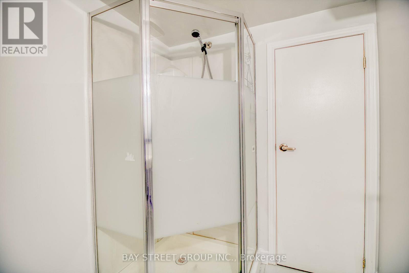 Basement #1 - 65 Davis Road, Aurora, Ontario  L4G 2B4 - Photo 9 - N12171845