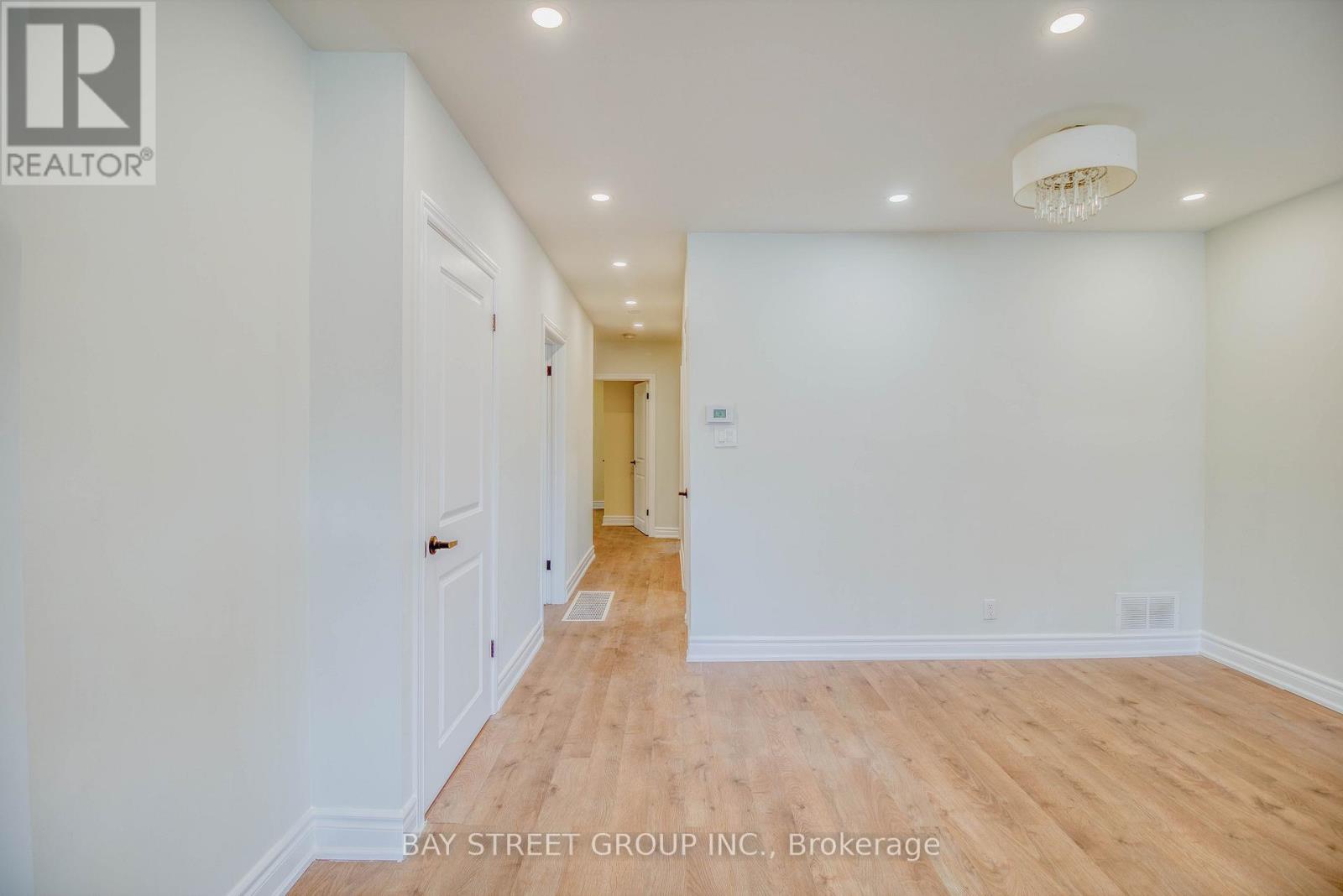 Main Floor - 65 Davis Road, Aurora, Ontario  L4G 2B4 - Photo 6 - N12171846
