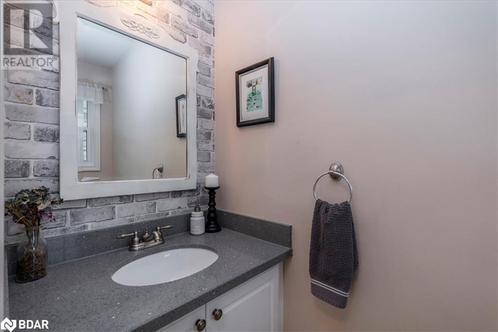 472 Haines Street, Beeton, Ontario  L0G 1A0 - Photo 5 - 40735094