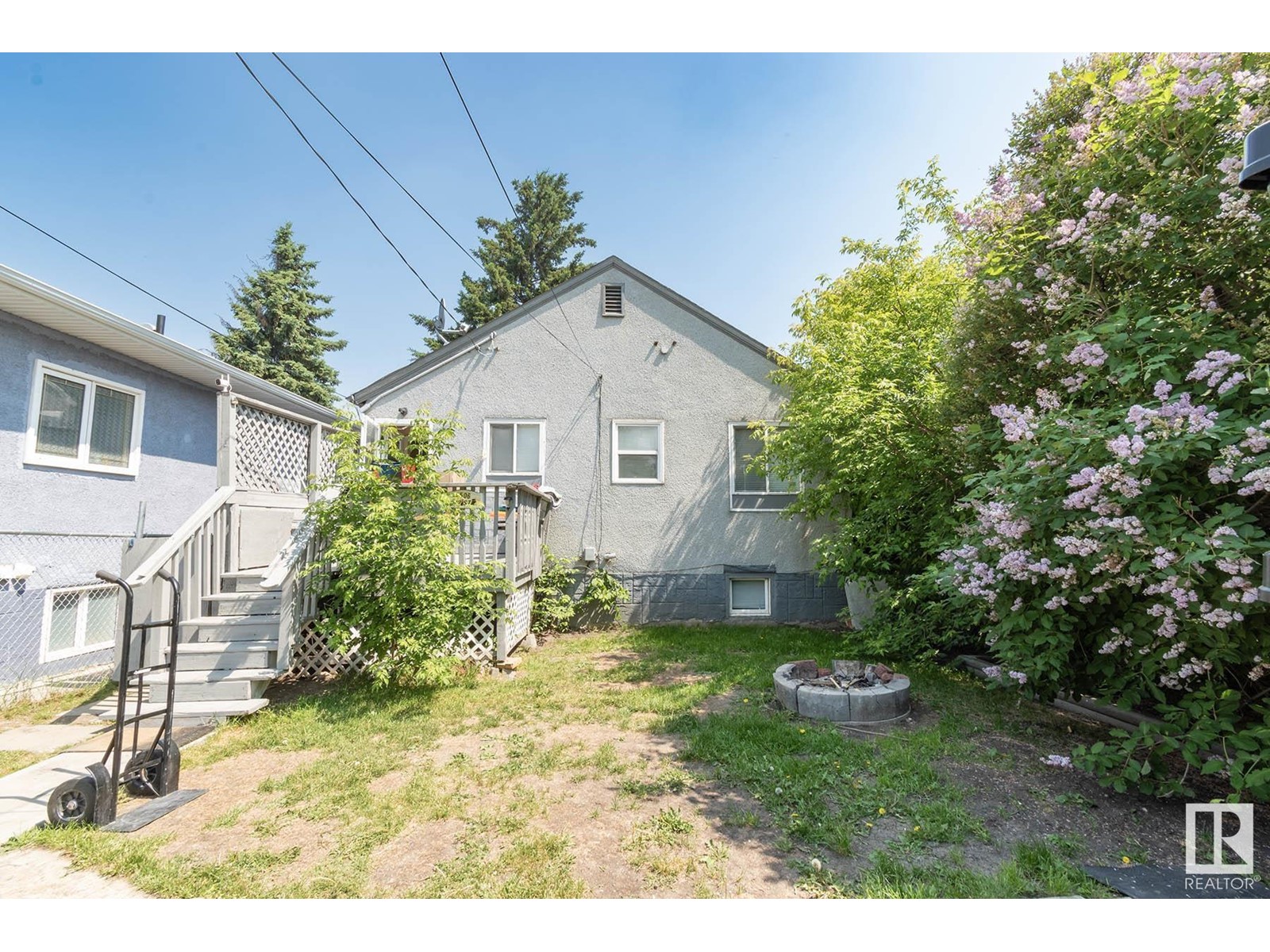 Property at 11506 82 ST NW image 3