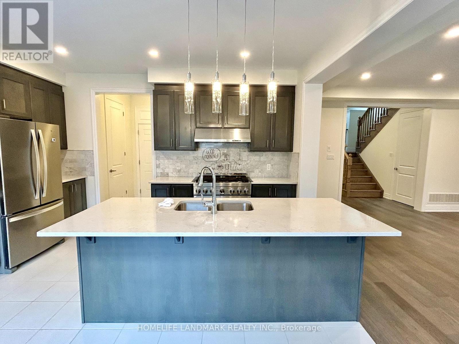 140 Bowbeer Road, Oakville, Ontario  L6H 0Y6 - Photo 5 - W12169729