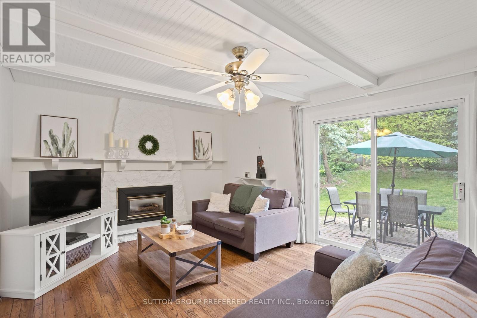 Photo 19 of 48 for 661 Cranbrook Road