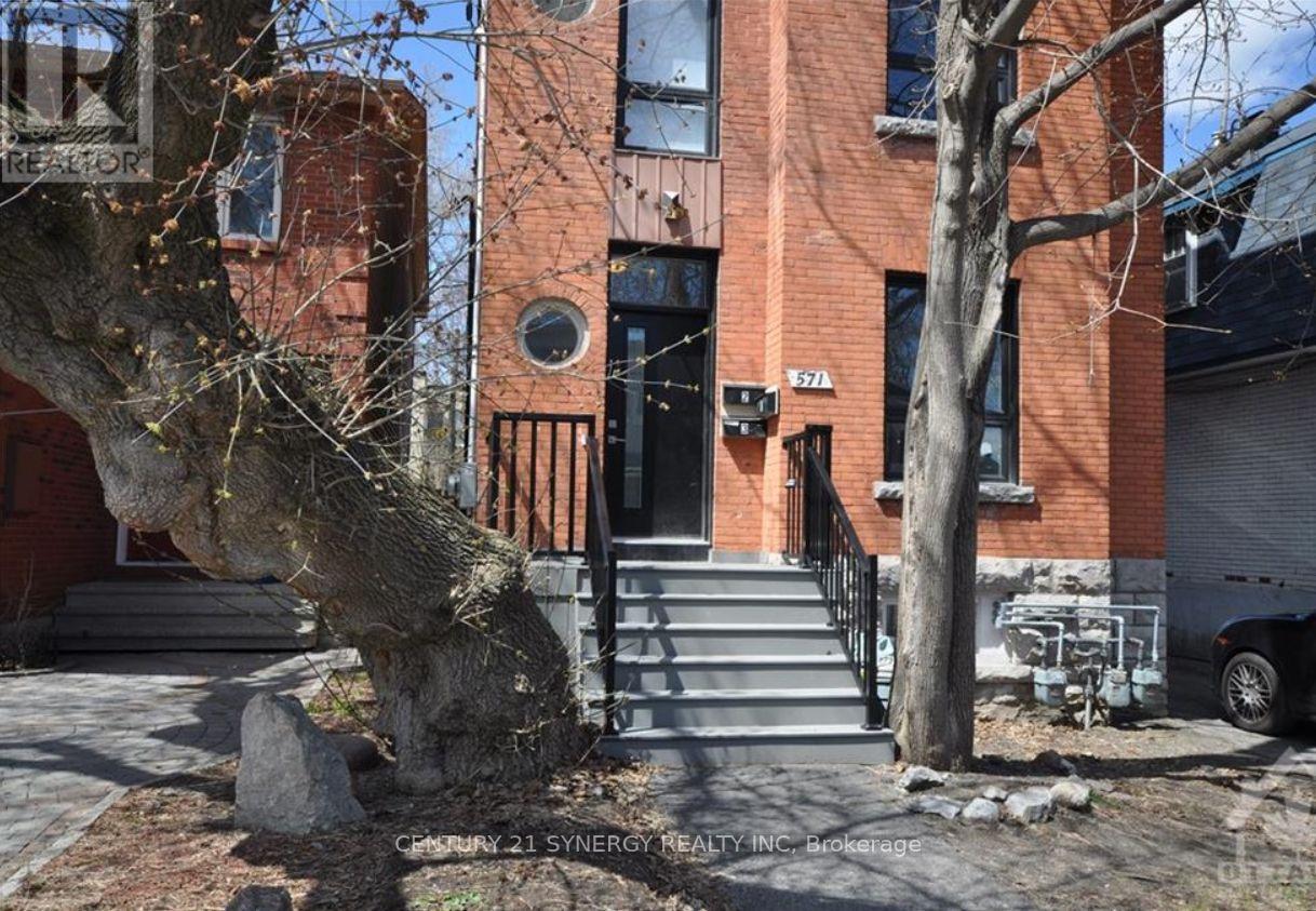1a - 571 Mcleod Street, Ottawa, Ontario  K1R 5R2 - Photo 2 - X12205872