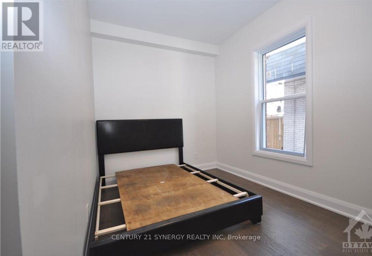 1a - 571 Mcleod Street, Ottawa, Ontario  K1R 5R2 - Photo 6 - X12205872
