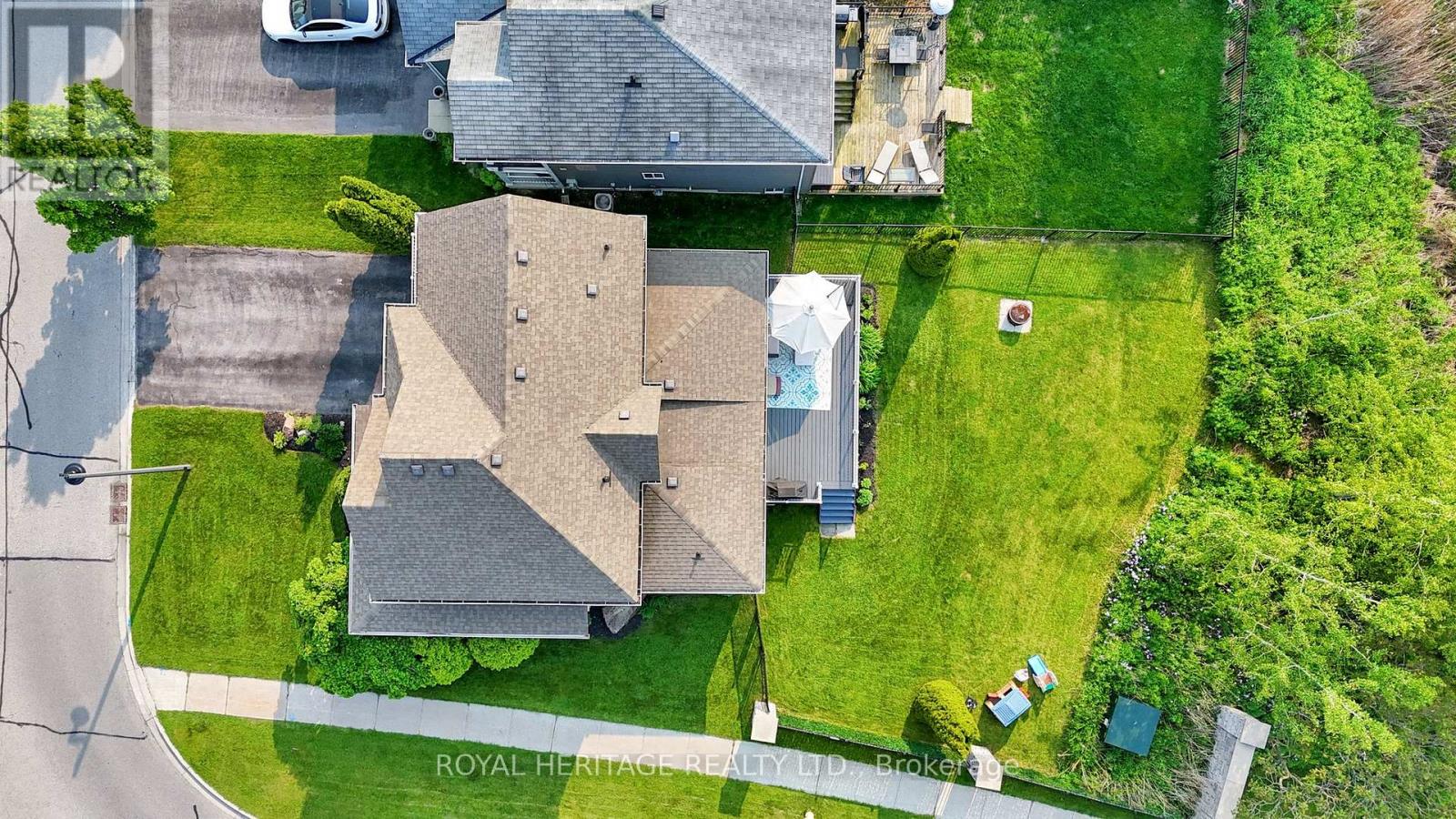 2 Milligan Street, Clarington, Ontario  L1B 1R2 - Photo 6 - E12205887