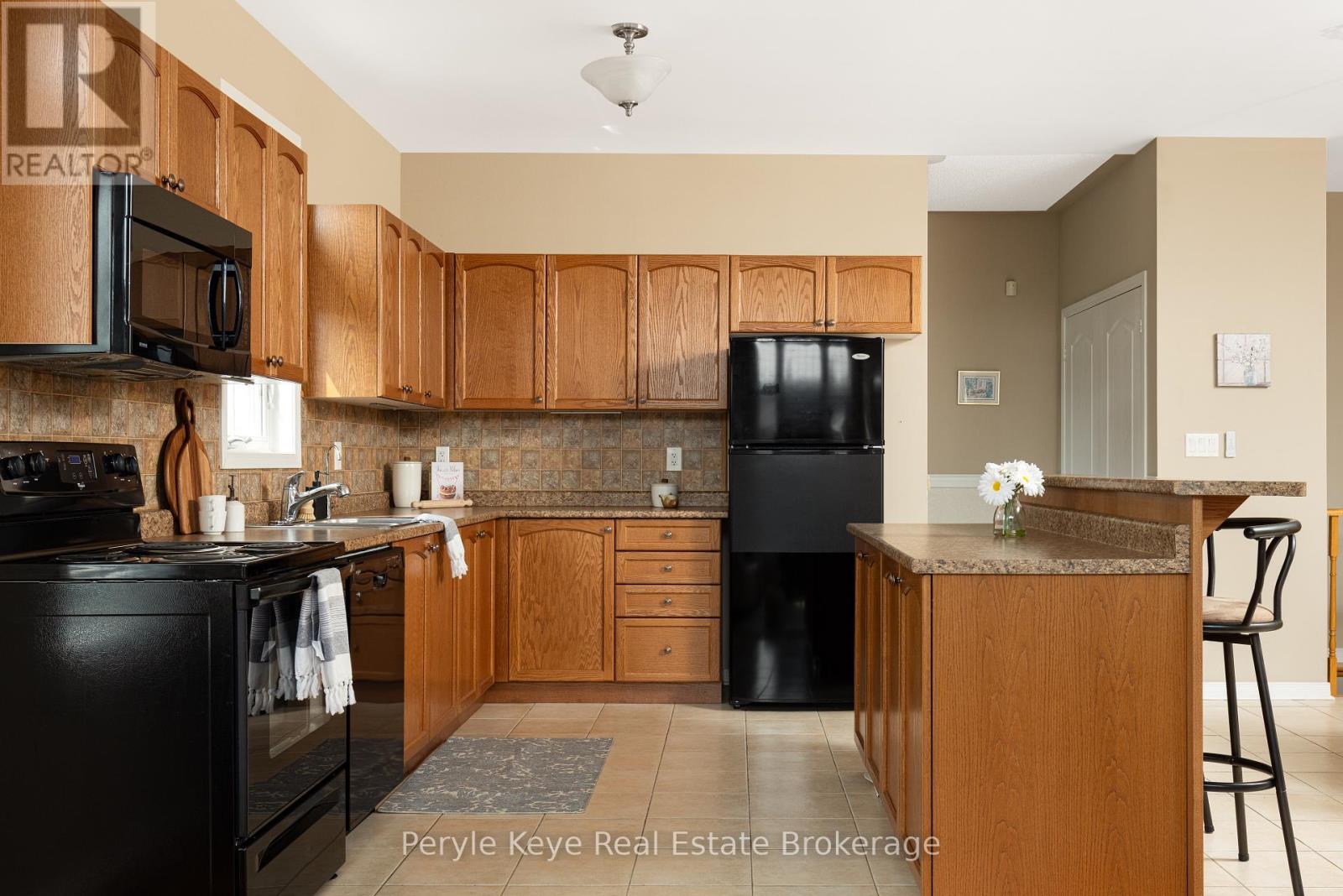 30 Durham Road, Bracebridge, Ontario  P1L 0B7 - Photo 18 - X12205885