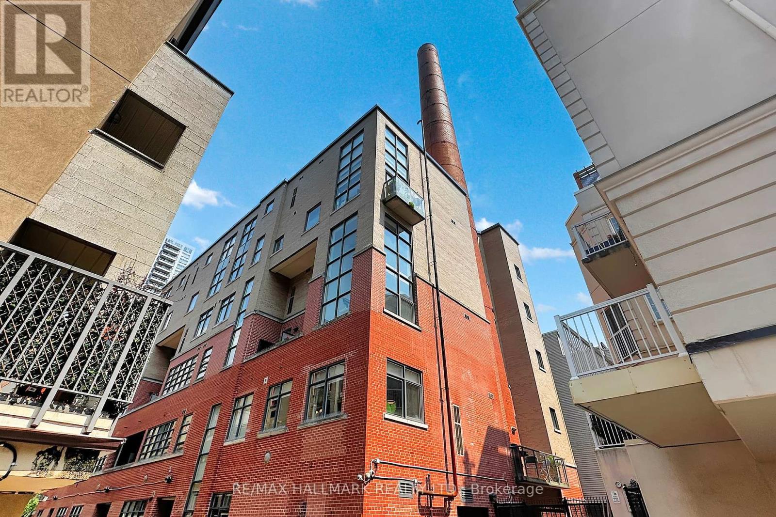 206 - 10 Wellesley Place S, Toronto, Ontario  M4Y 1B1 - Photo 1 - C12205846
