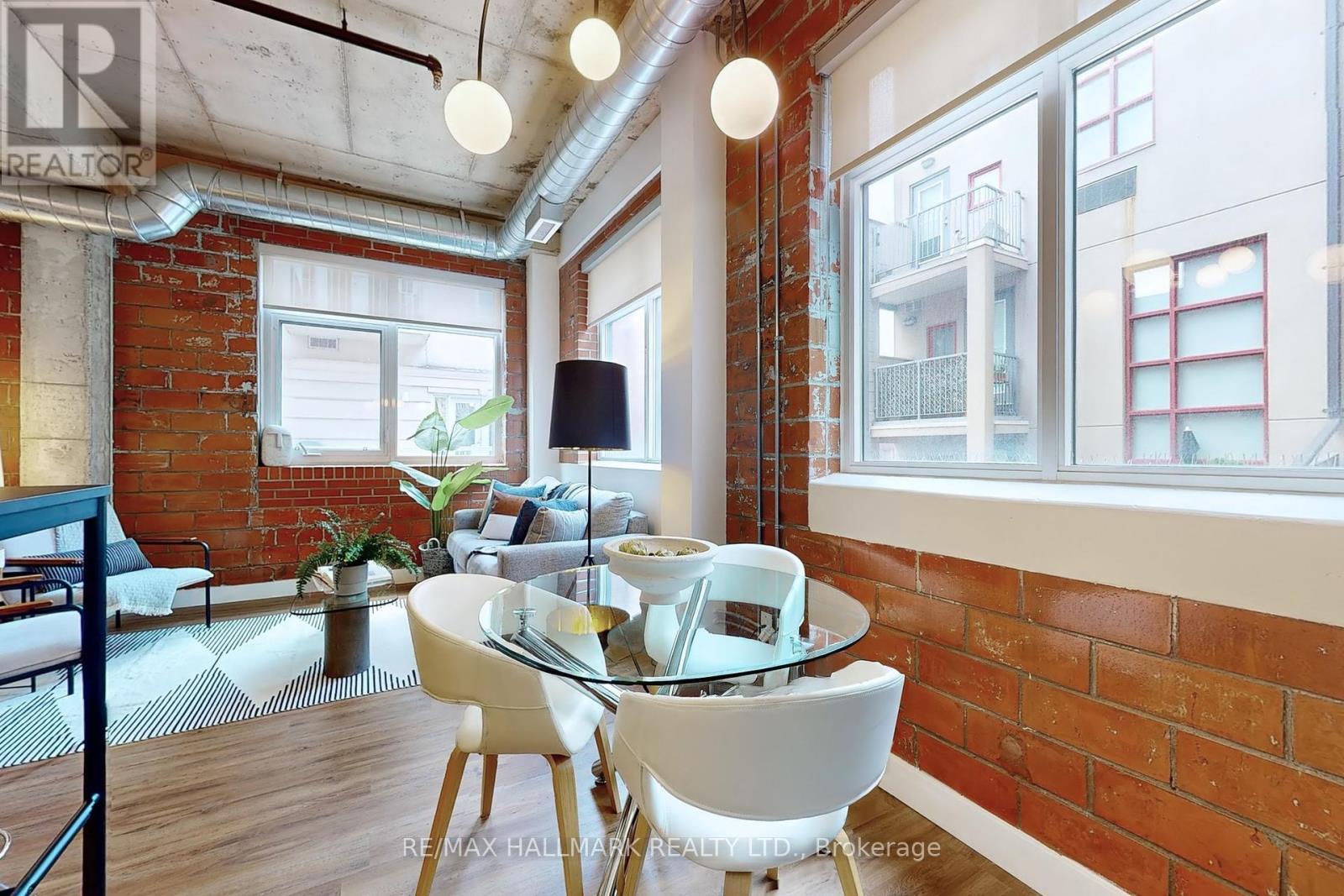 206 - 10 Wellesley Place S, Toronto, Ontario  M4Y 1B1 - Photo 10 - C12205846