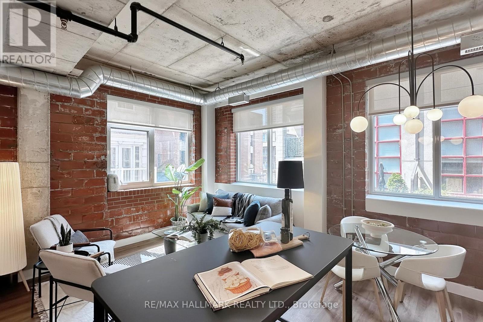 206 - 10 Wellesley Place S, Toronto, Ontario  M4Y 1B1 - Photo 11 - C12205846