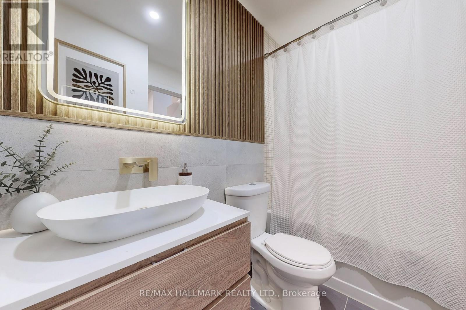 206 - 10 Wellesley Place S, Toronto, Ontario  M4Y 1B1 - Photo 19 - C12205846