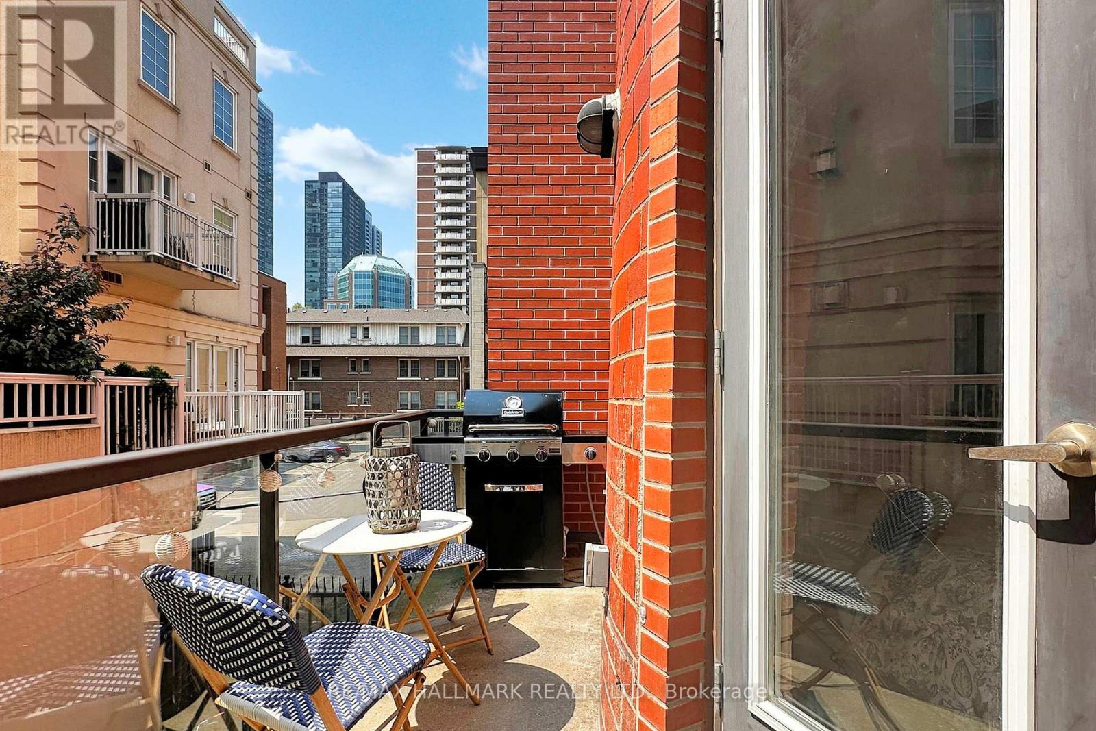 206 - 10 Wellesley Place S, Toronto, Ontario  M4Y 1B1 - Photo 26 - C12205846