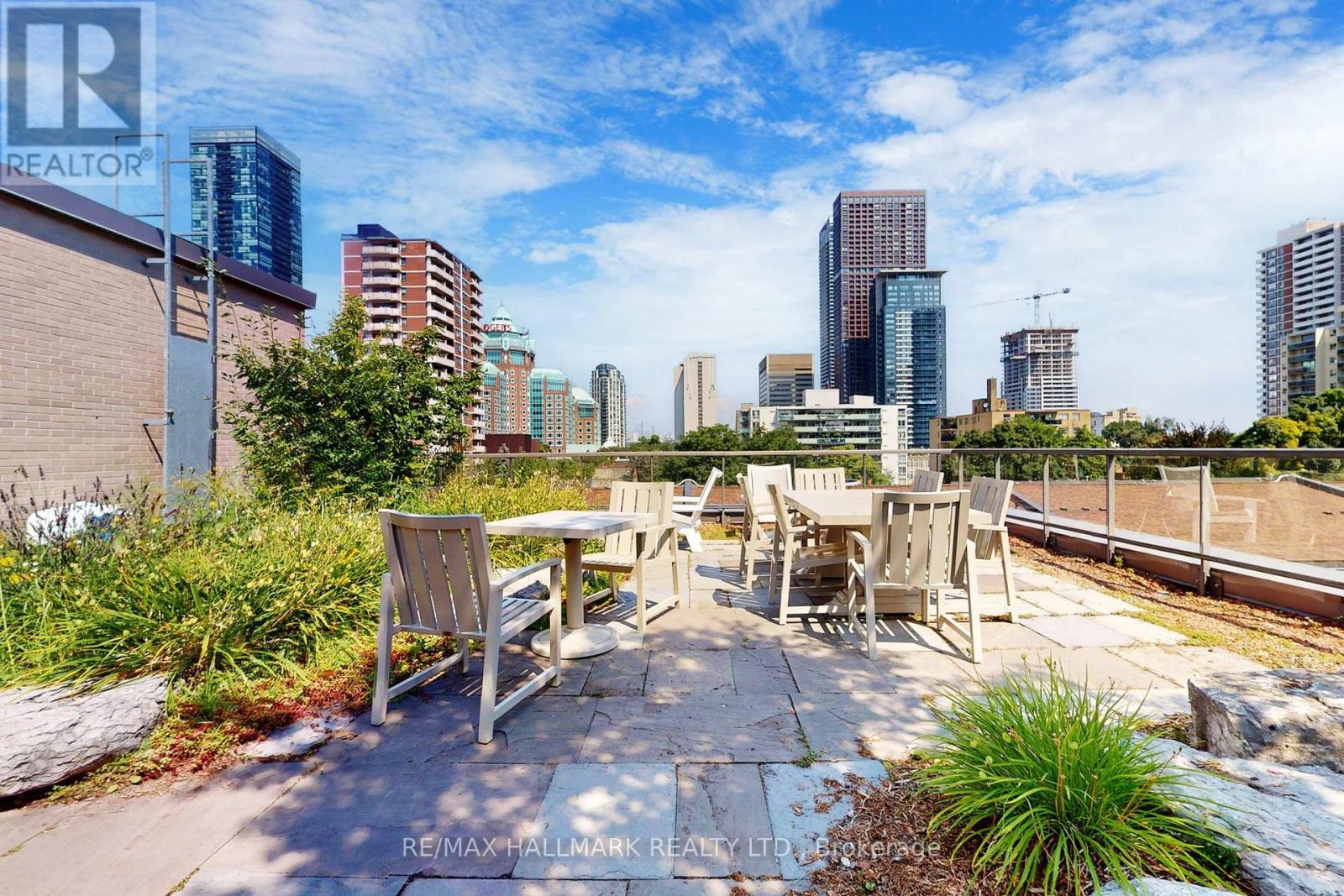 206 - 10 Wellesley Place S, Toronto, Ontario  M4Y 1B1 - Photo 32 - C12205846
