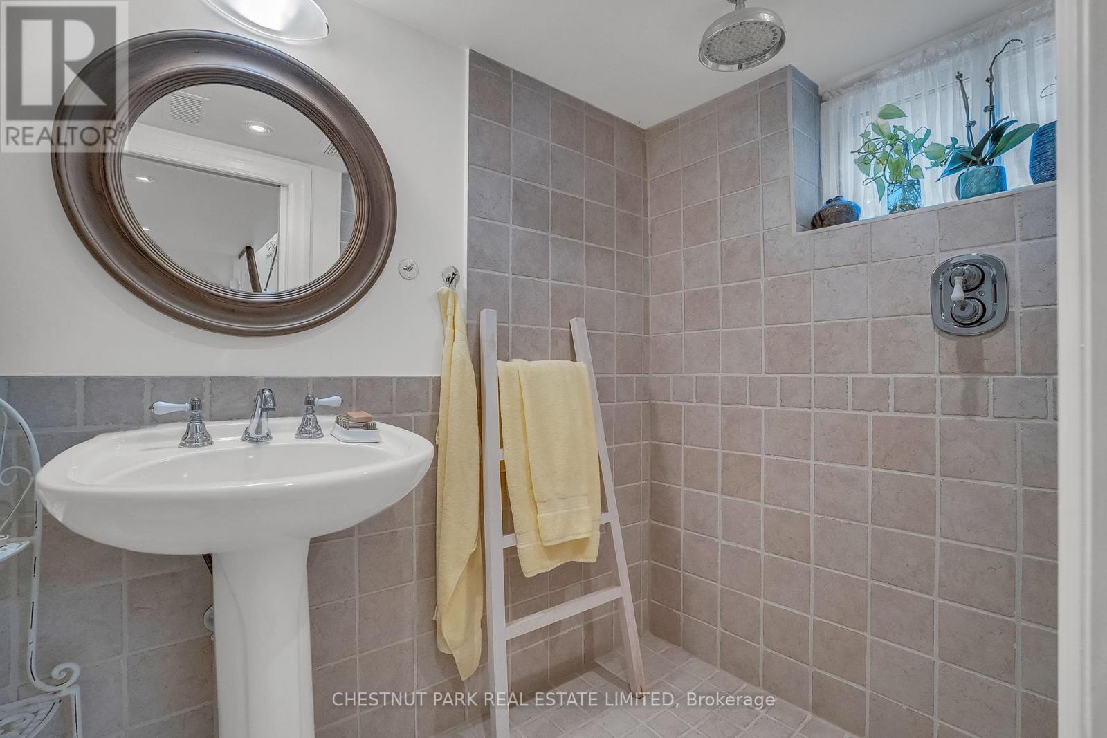 214 Armour Boulevard, Toronto, Ontario  M3H 1M7 - Photo 36 - C12205883