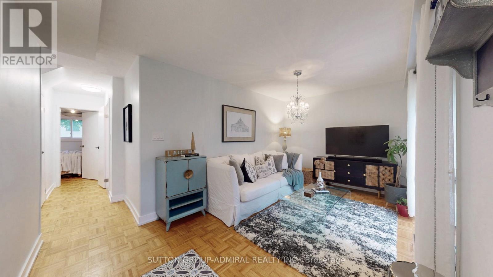 329 Towercrest Drive, Newmarket (Central Newmarket), Ontario  L3Y 1C3 - Photo 18 - N12205819
