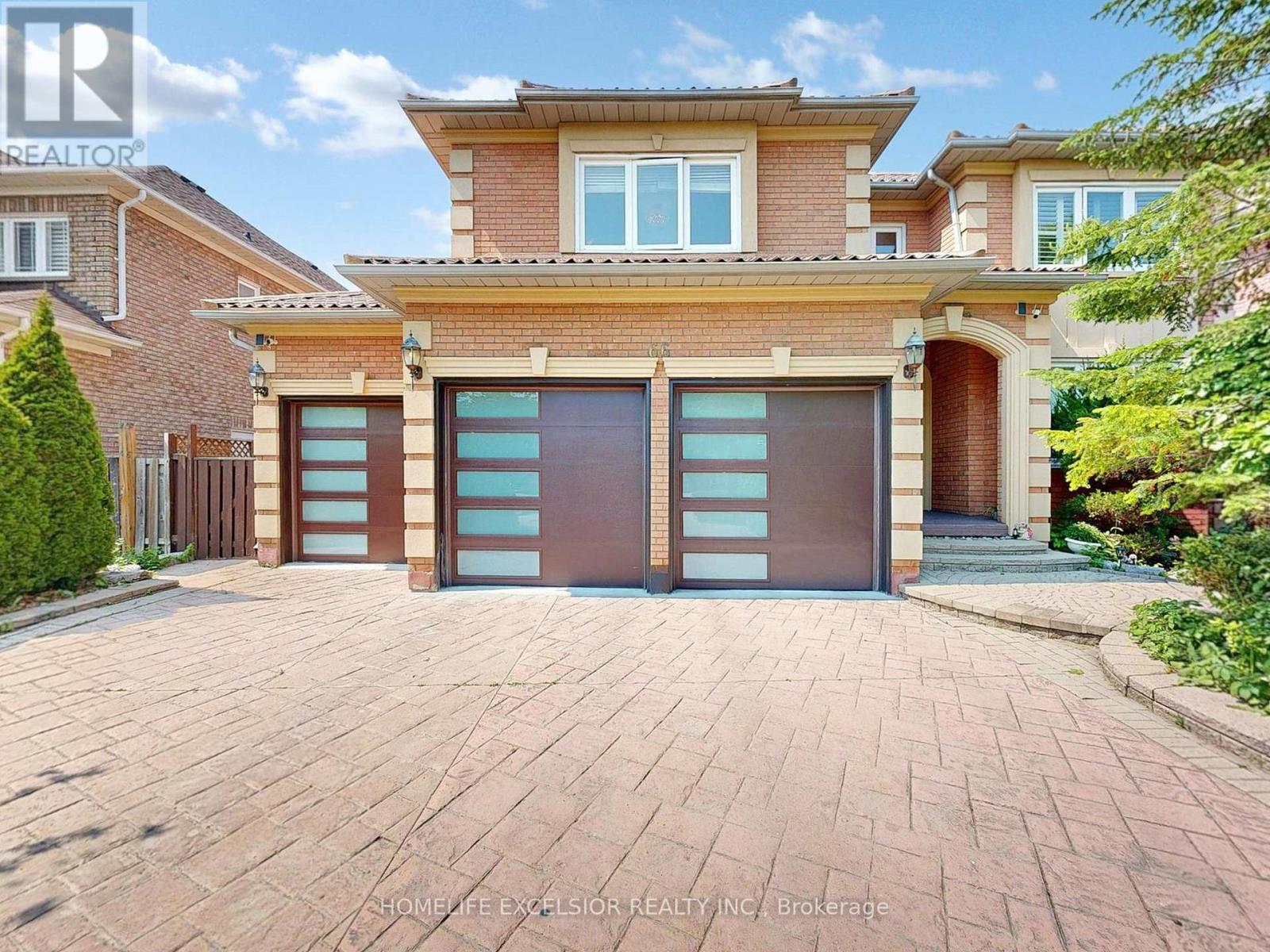66 Woodstone Avenue, Richmond Hill, Ontario  L4S 1G9 - Photo 1 - N12205832