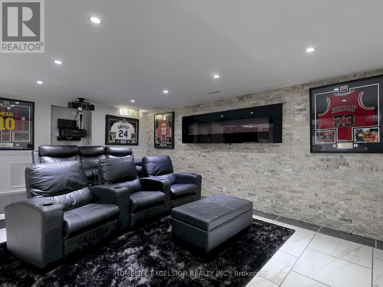 66 Woodstone Avenue, Richmond Hill, Ontario  L4S 1G9 - Photo 17 - N12205832