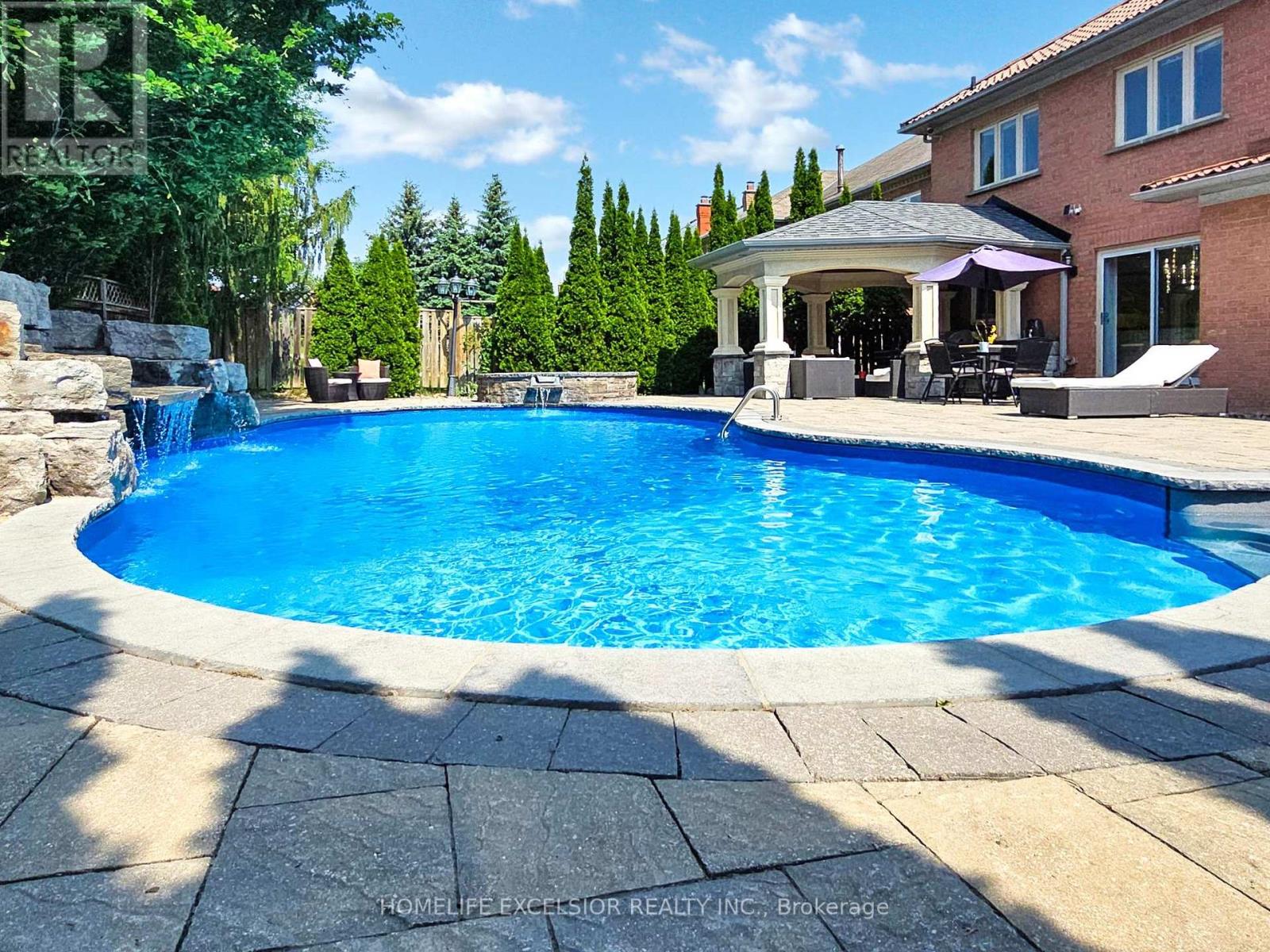66 Woodstone Avenue, Richmond Hill, Ontario  L4S 1G9 - Photo 6 - N12205832