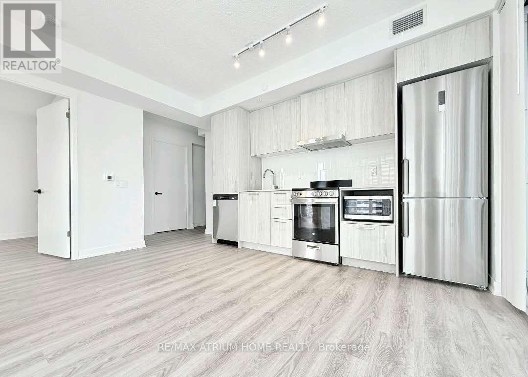 3915 - 195 COMMERCE STREET, Vaughan, Ontario