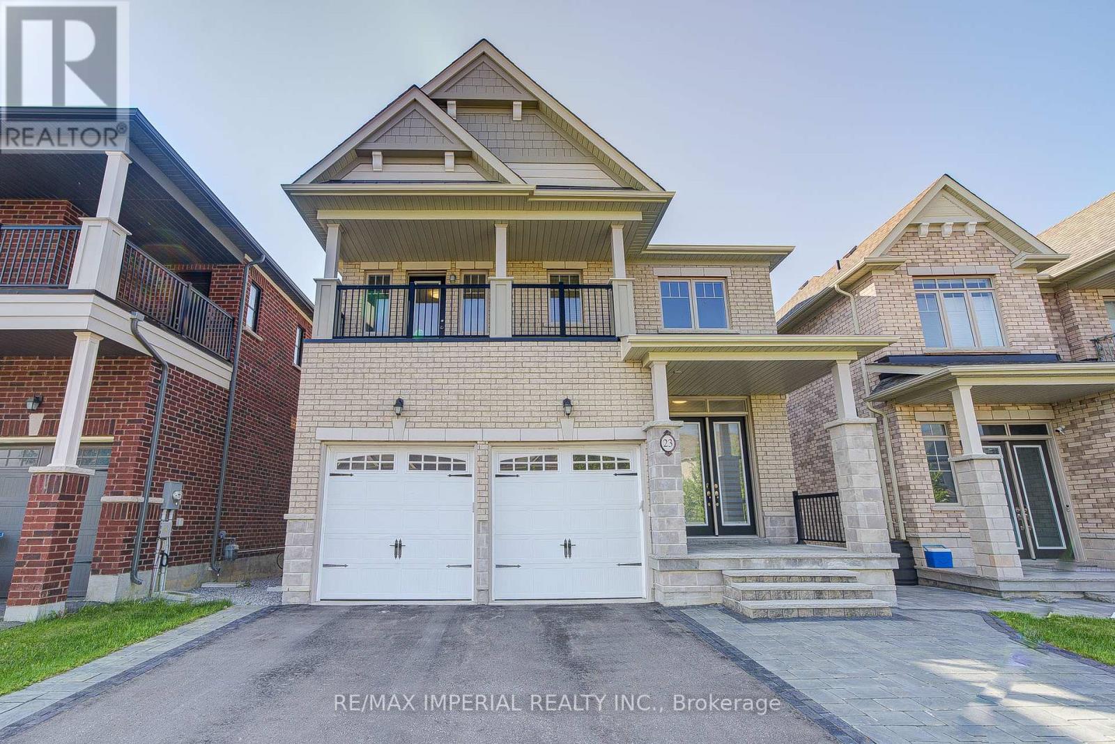 23 Spofford Drive, Whitchurch-Stouffville (Stouffville), Ontario  L4A 4R1 - Photo 2 - N12205888