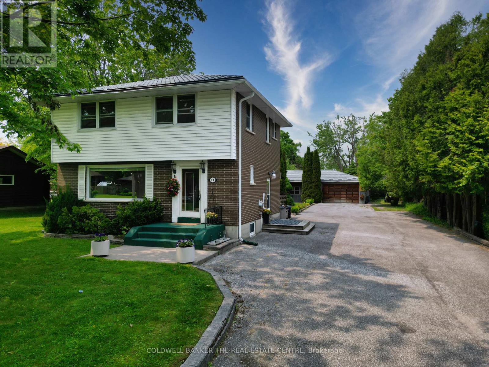 14 Francis Road, Orillia, Ontario  L3V 2L7 - Photo 1 - S12205863