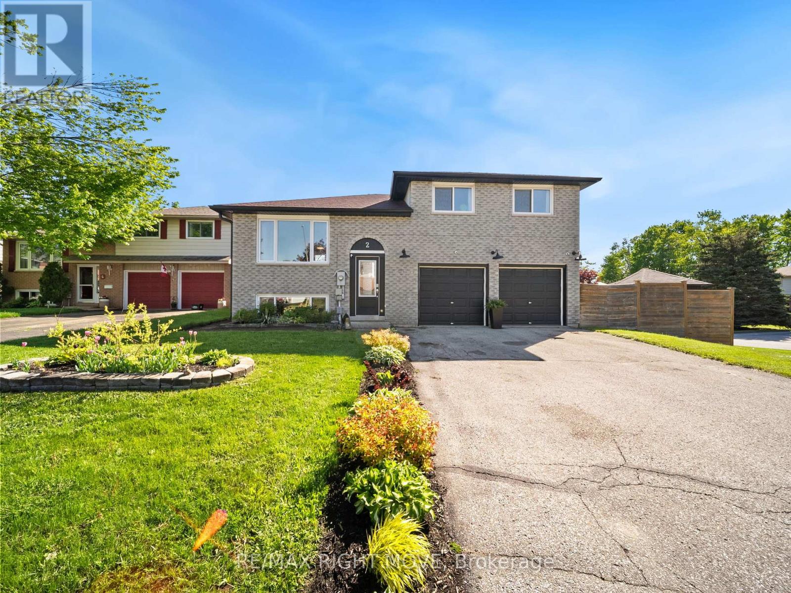 2 CHESTNUT PLACE, orillia, Ontario