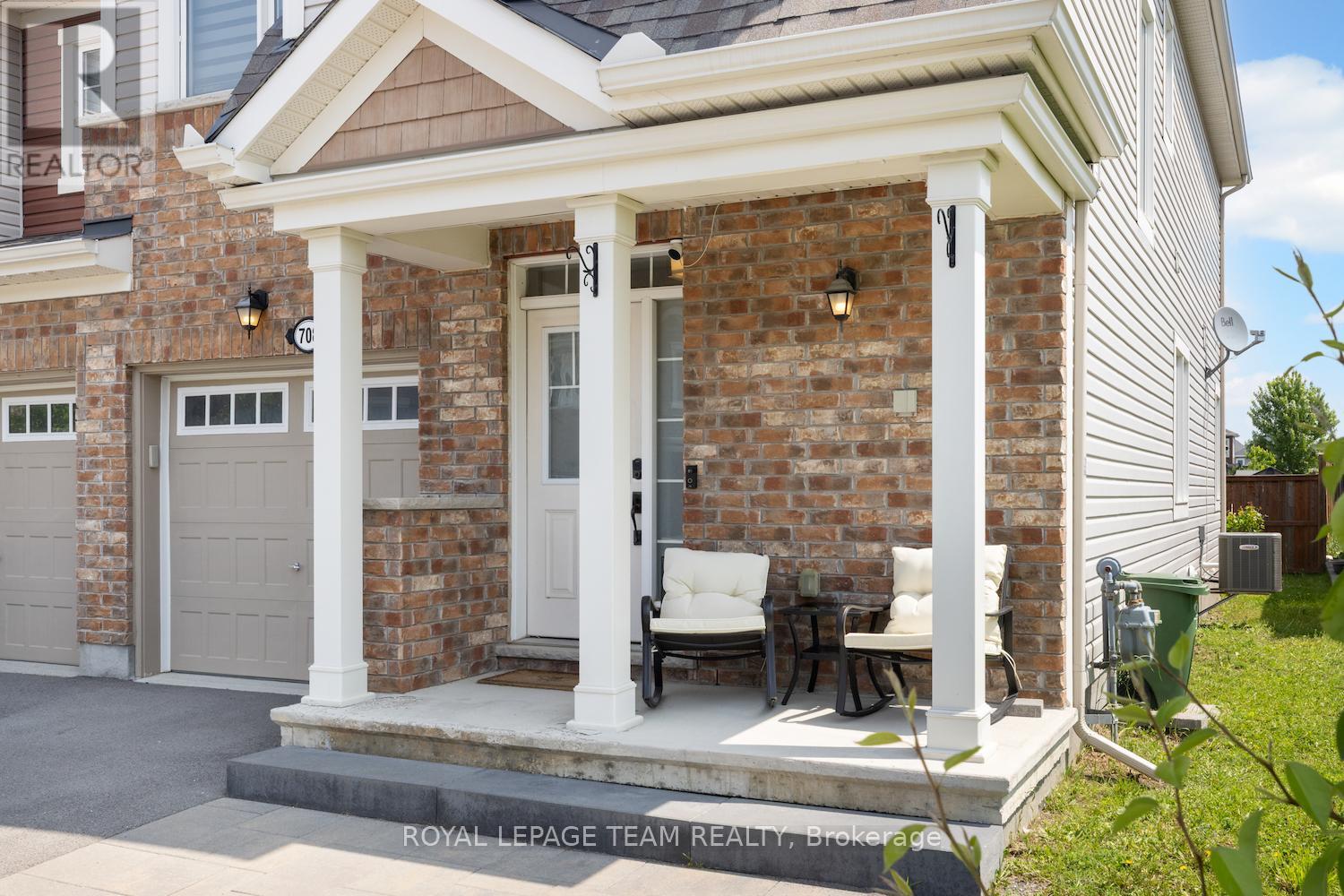 708 Logperch Circle, Ottawa, Ontario  K2J 0R8 - Photo 3 - X12205901