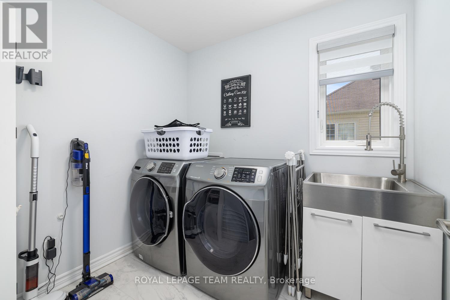 708 Logperch Circle, Ottawa, Ontario  K2J 0R8 - Photo 30 - X12205901