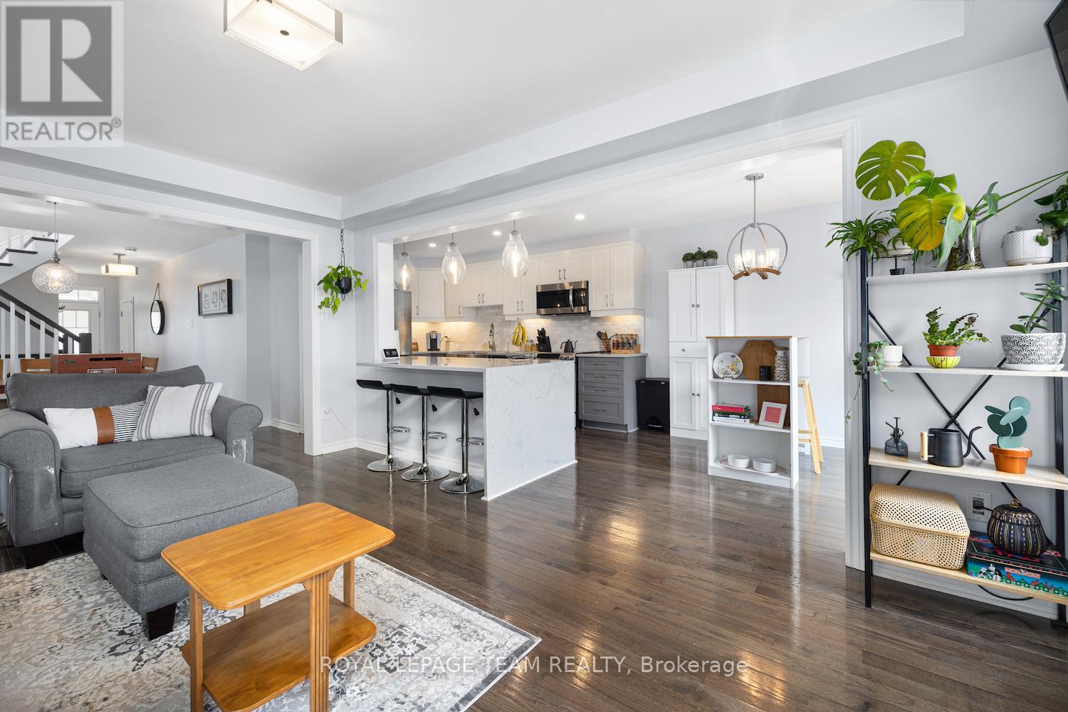 708 Logperch Circle, Ottawa, Ontario  K2J 0R8 - Photo 9 - X12205901