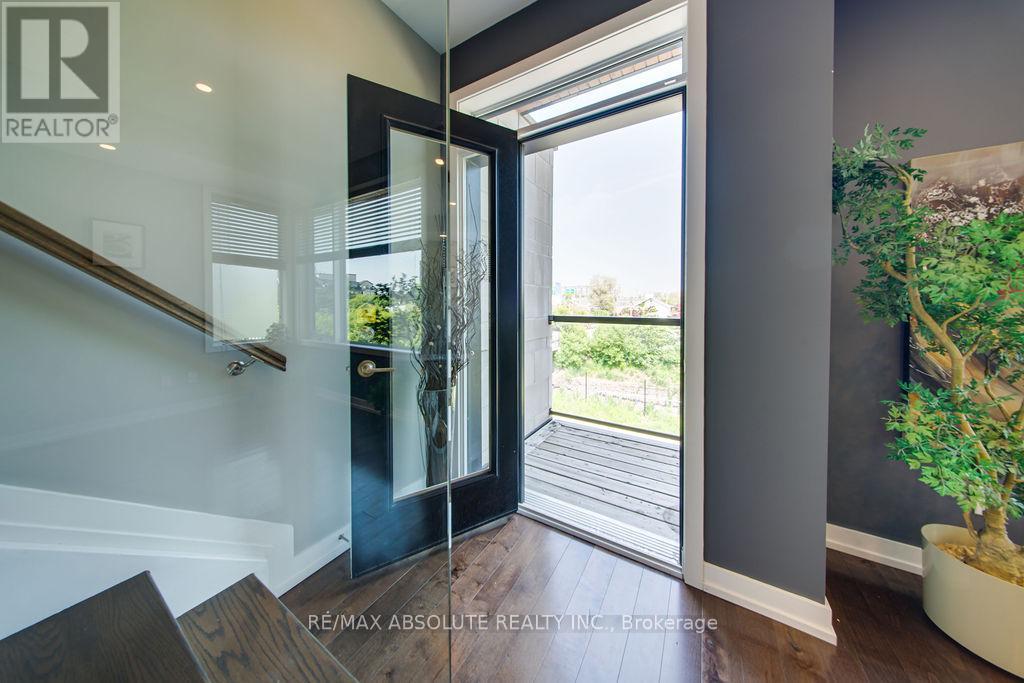 2 C Railway Street, Ottawa, Ontario  K1S 4N9 - Photo 19 - X12205903
