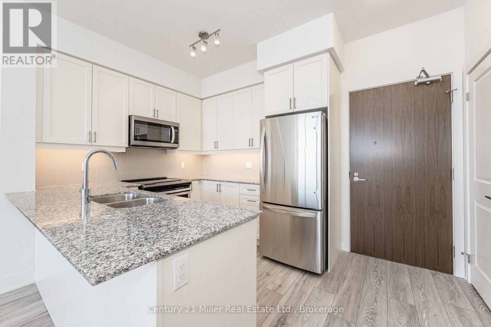 1211 - 1050 Main Street E, Milton, Ontario  L9T 9M3 - Photo 5 - W12205890