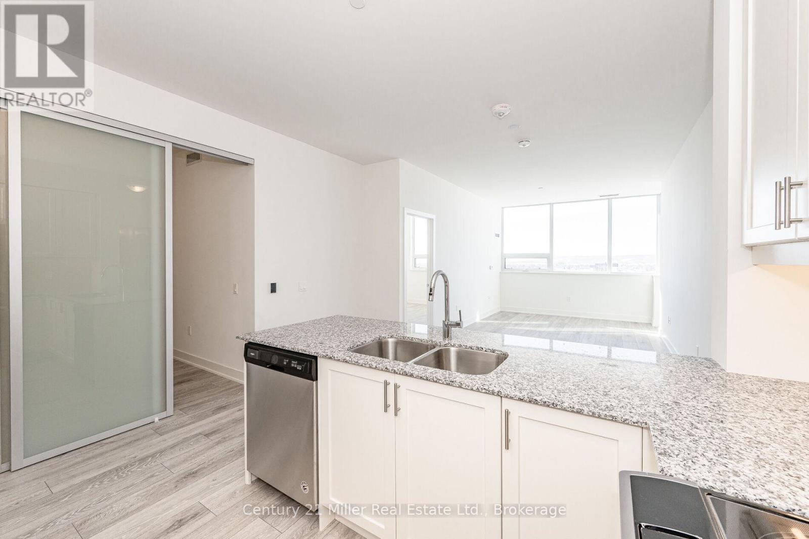 1211 - 1050 Main Street E, Milton, Ontario  L9T 9M3 - Photo 8 - W12205890