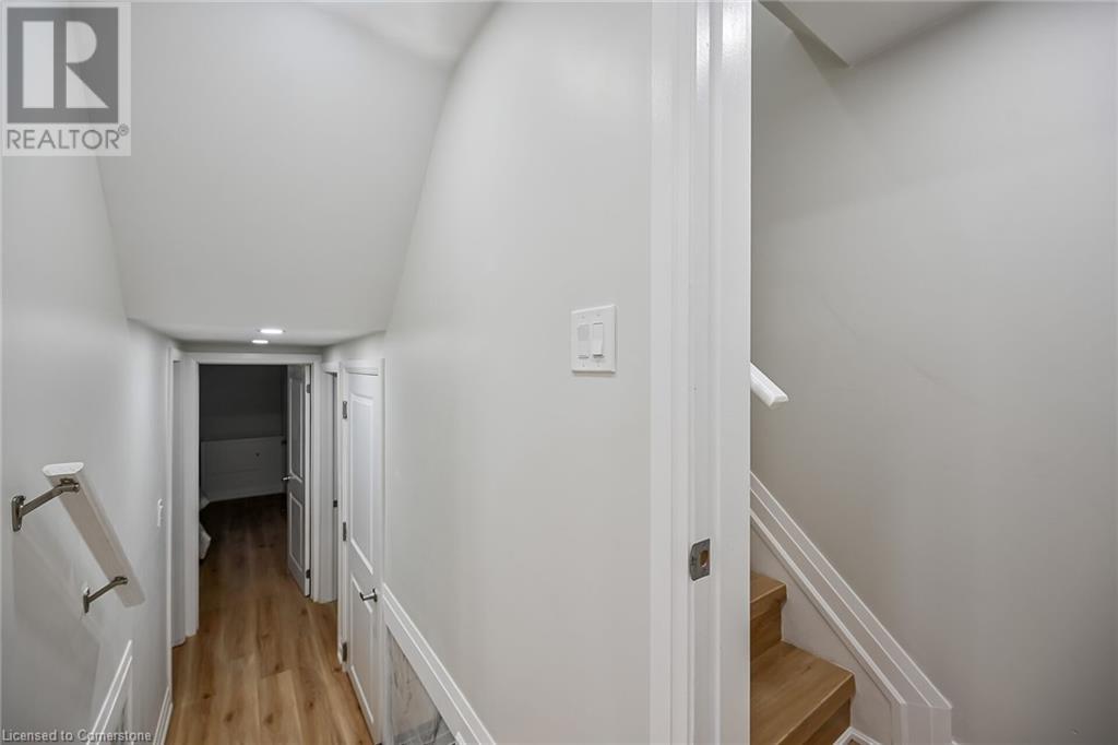 228 Eaglewood Drive, Hamilton, Ontario  L8W 1S9 - Photo 32 - 40732455