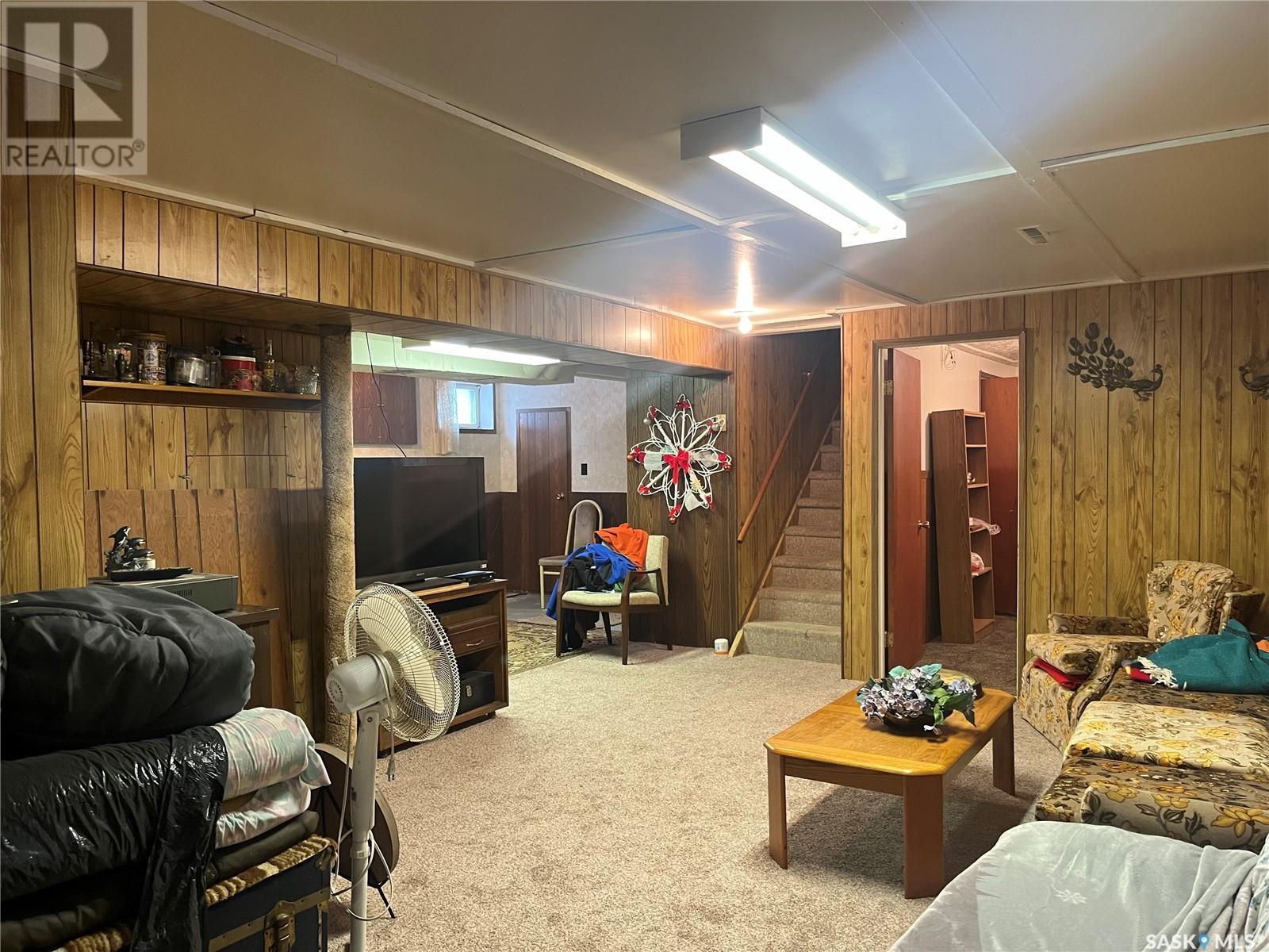 414 2nd Avenue, Spy Hill, Saskatchewan  S0A 3W0 - Photo 19 - SK988529