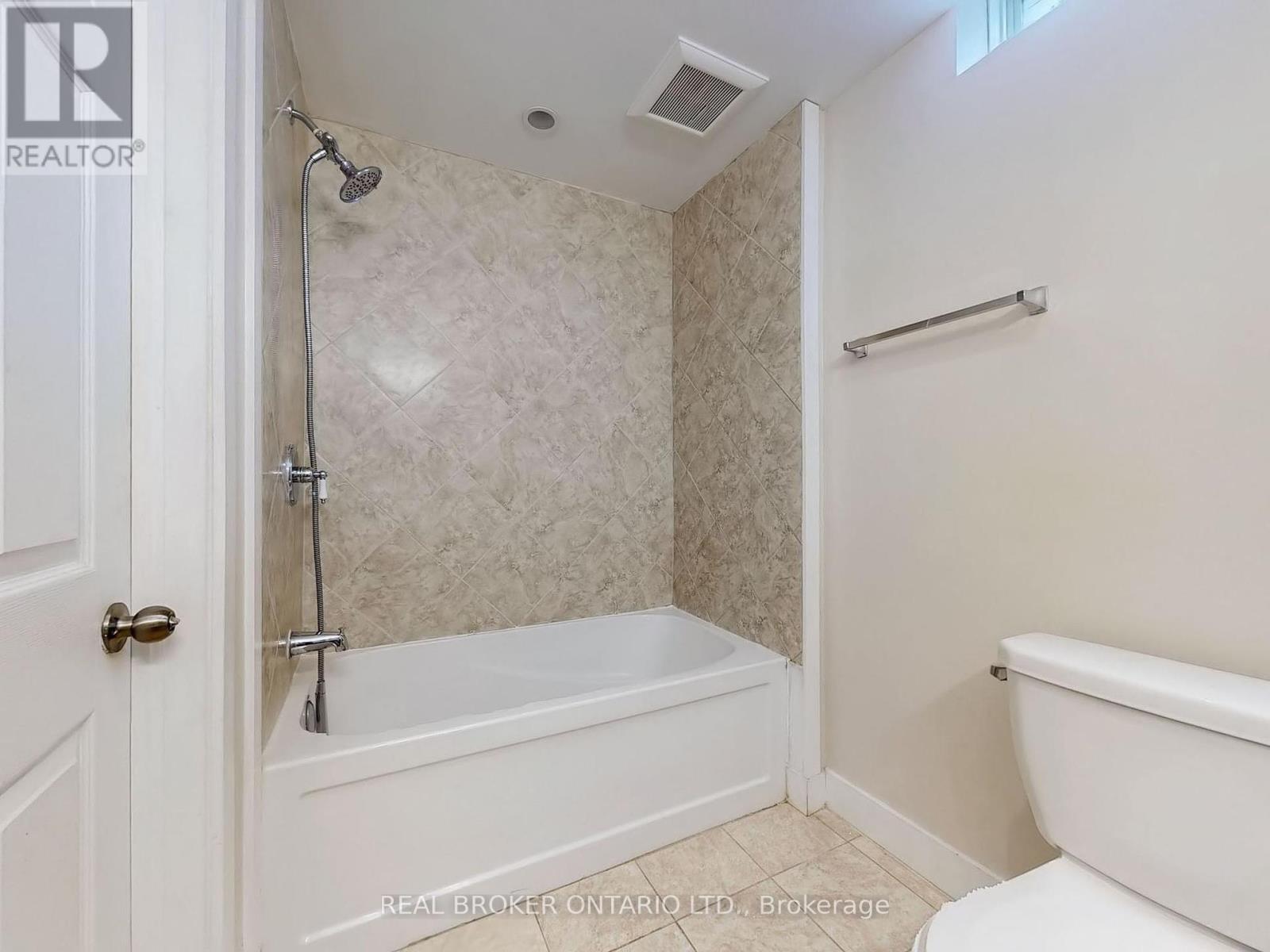 Bsmt - 42 Fossil Street, Brampton, Ontario  L6P 3G7 - Photo 11 - W12205839